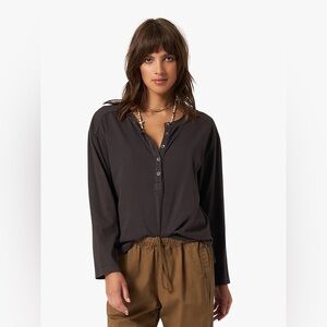 XiRENA Lyle Cotton Henley T Shirt